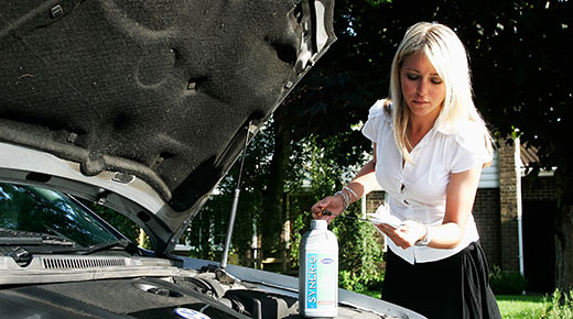 Engine oil top-up