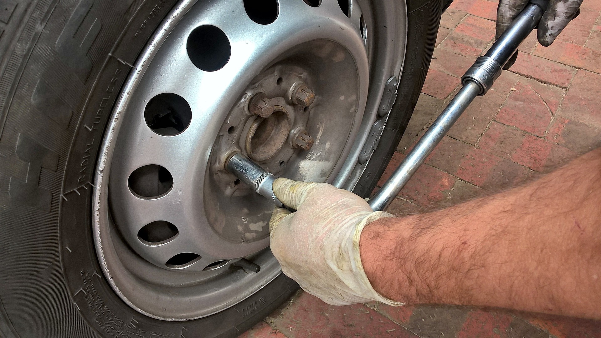 loosen wheel nuts